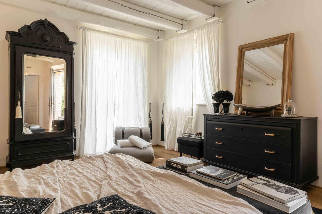 Casavostra - Ambience Suites Ostra Vetere Экстерьер фото